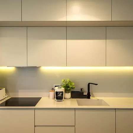 Sphere - High-end 1br Getaway Near Promenada Mall