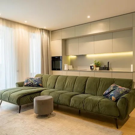 Sphere - High-end 1br Getaway Near Promenada Mall Bucarest