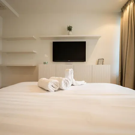 Sphere - High-end 1br Getaway Near Promenada Mall *