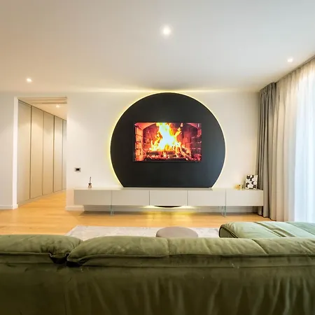 Sphere - High-end 1br Getaway Near Promenada Mall דירה *