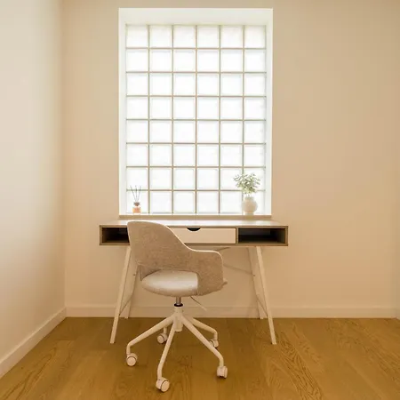 Sphere - High-end 1br Getaway Near Promenada Mall דירה