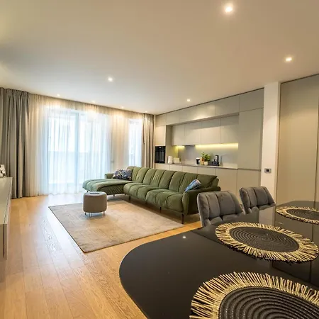 דירה Sphere - High-end 1br Getaway Near Promenada Mall בוקרשט