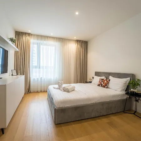 Sphere - High-end 1br Getaway Near Promenada Mall